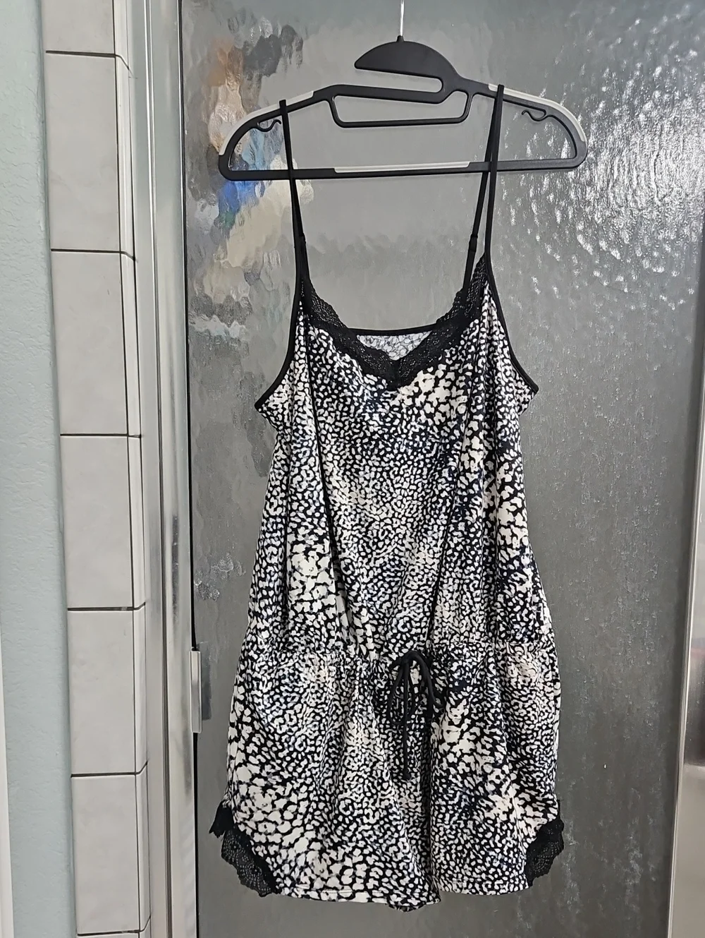 Gilligan & O'Malley Black, Blue and White Printed Romper